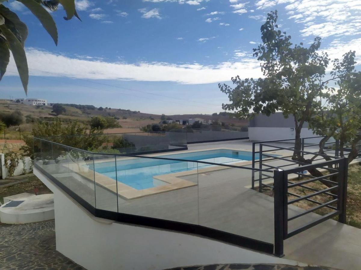 Hall 92 Quartos Com Wc Em Moradia Com Piscina A-Das-Lebres לורס מראה חיצוני תמונה